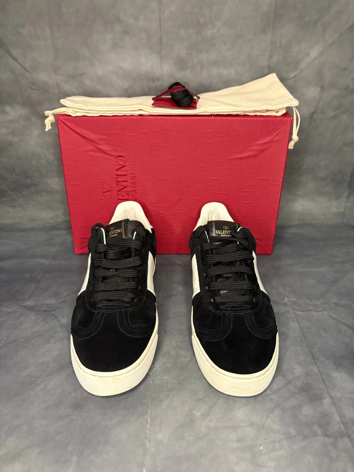 Svarta Valentino flycrews  - 1