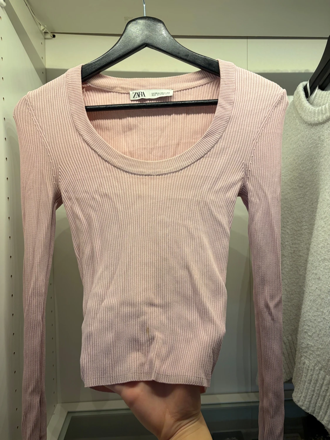 Ljusrosa ribbad topp från Zara