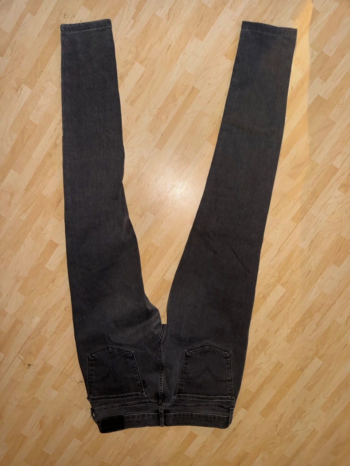 Levi's 511 mörkgrå skinny jeans - 1