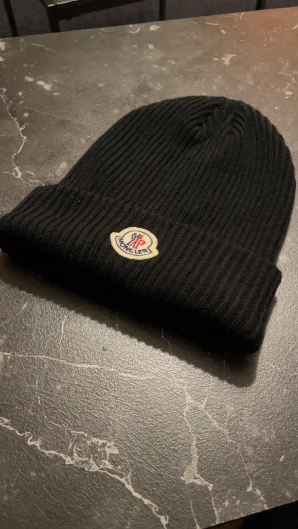 Moncler mössa - 1