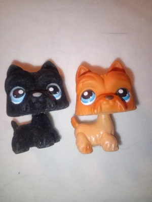 LPS Littlest pet shop figurer - Två styckena lås figurer. En för 50 kr eller båda för 100 kr