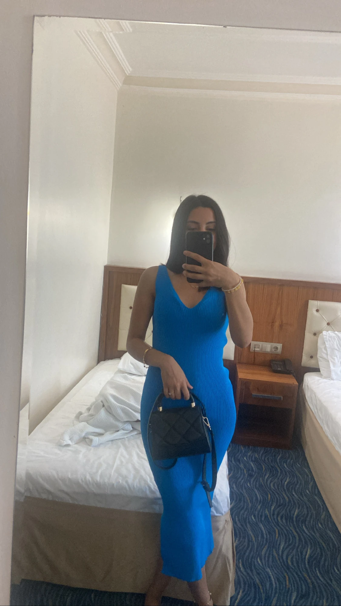 Blå ribbad långklänning med v-ringning - 2