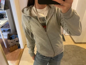 Even&Odd Zip up hoodie - Knappt använd🤍🤍