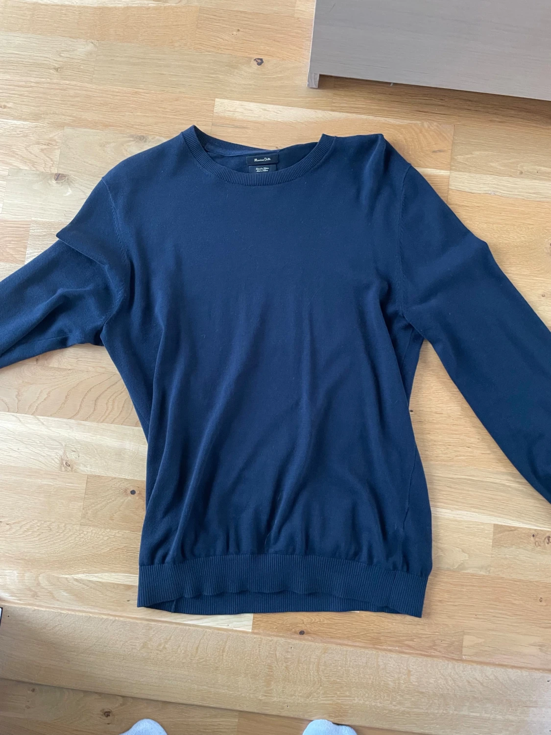 Mörkblå tröja från Massimo dutti - 1