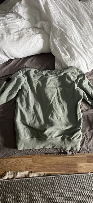 Stone Island hoodie - Stone Island hoodie i fint skick, säljes då den inte används