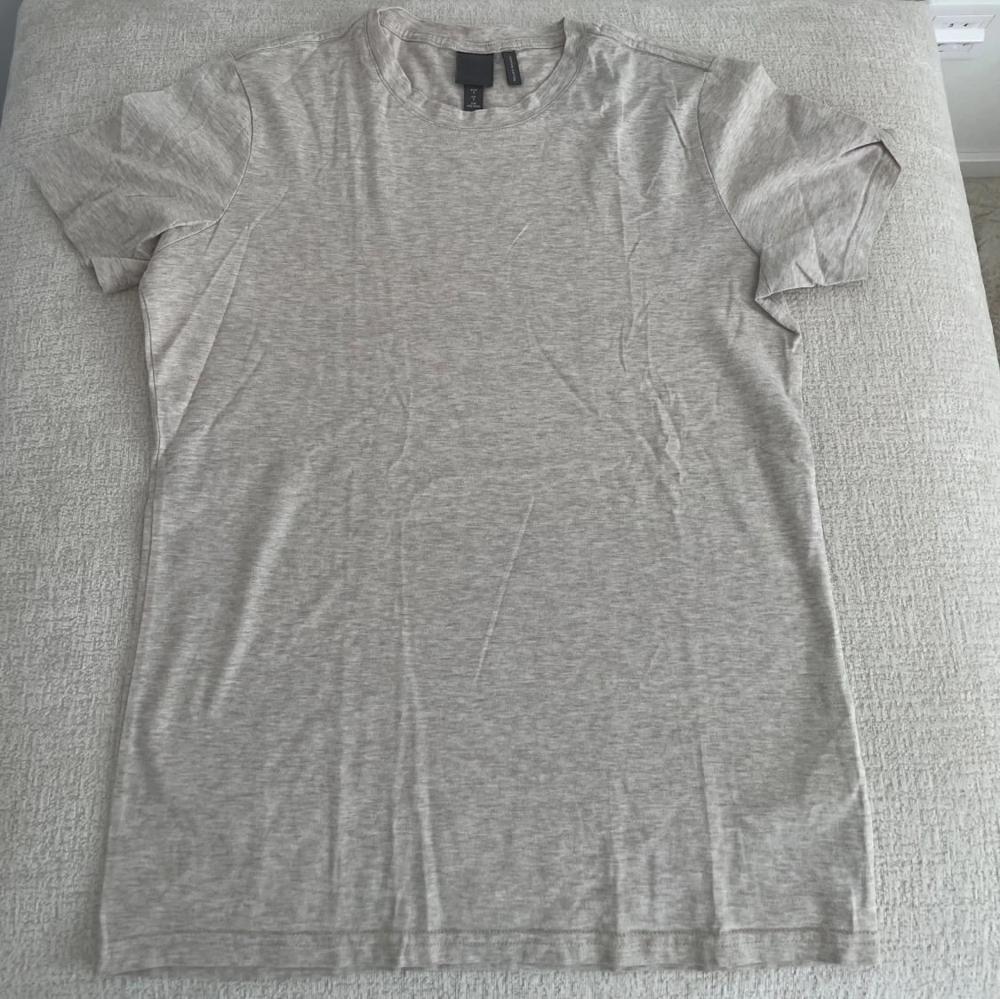Ljusgrå basic t-shirt från H&M