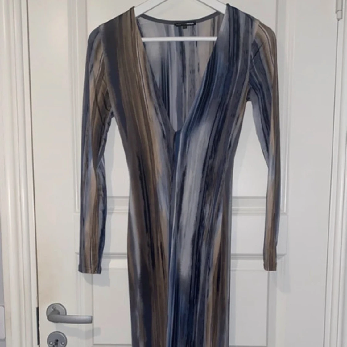  långklänning från Fashion Nova - 1