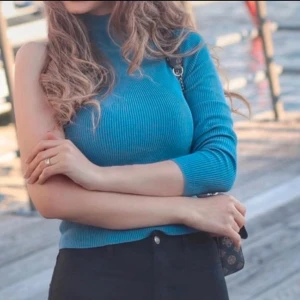 Zara turtleneck top - Helt ny bara provat , men lappar är inte kvar  Storlek S Superfint och snyggt 