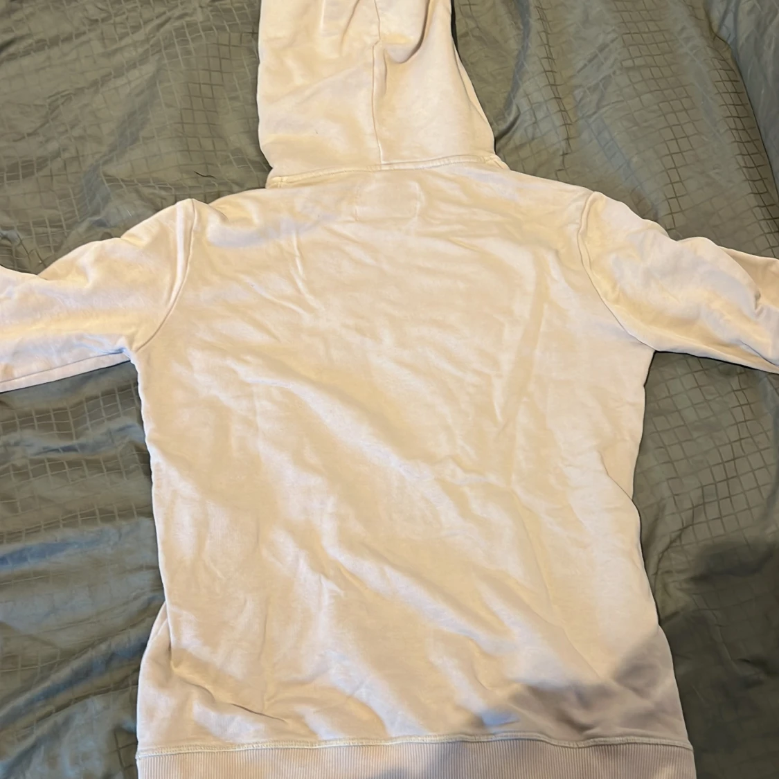 Beige hoodie från Les Deux med tryck - 1