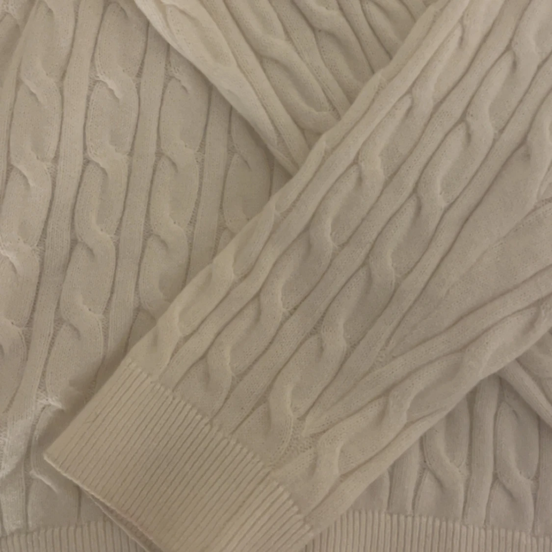 Vit kabelstickad tröja Basic You - 2