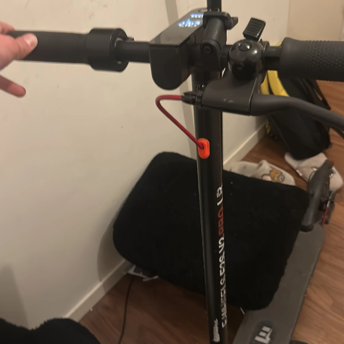 E-Wheels E2S V2 Pro LR Elscooter - 4