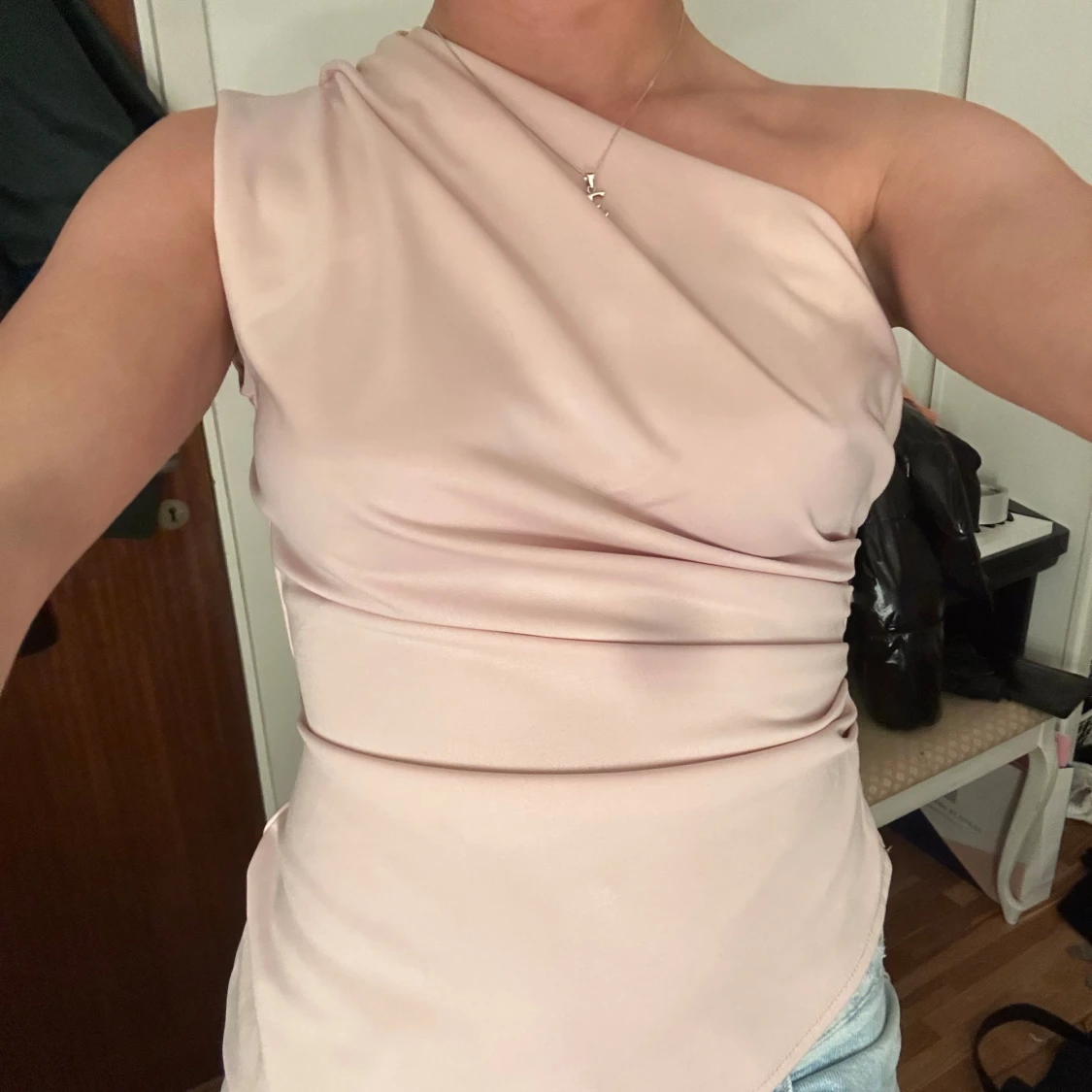 Ljusrosa one shoulder topp - 1