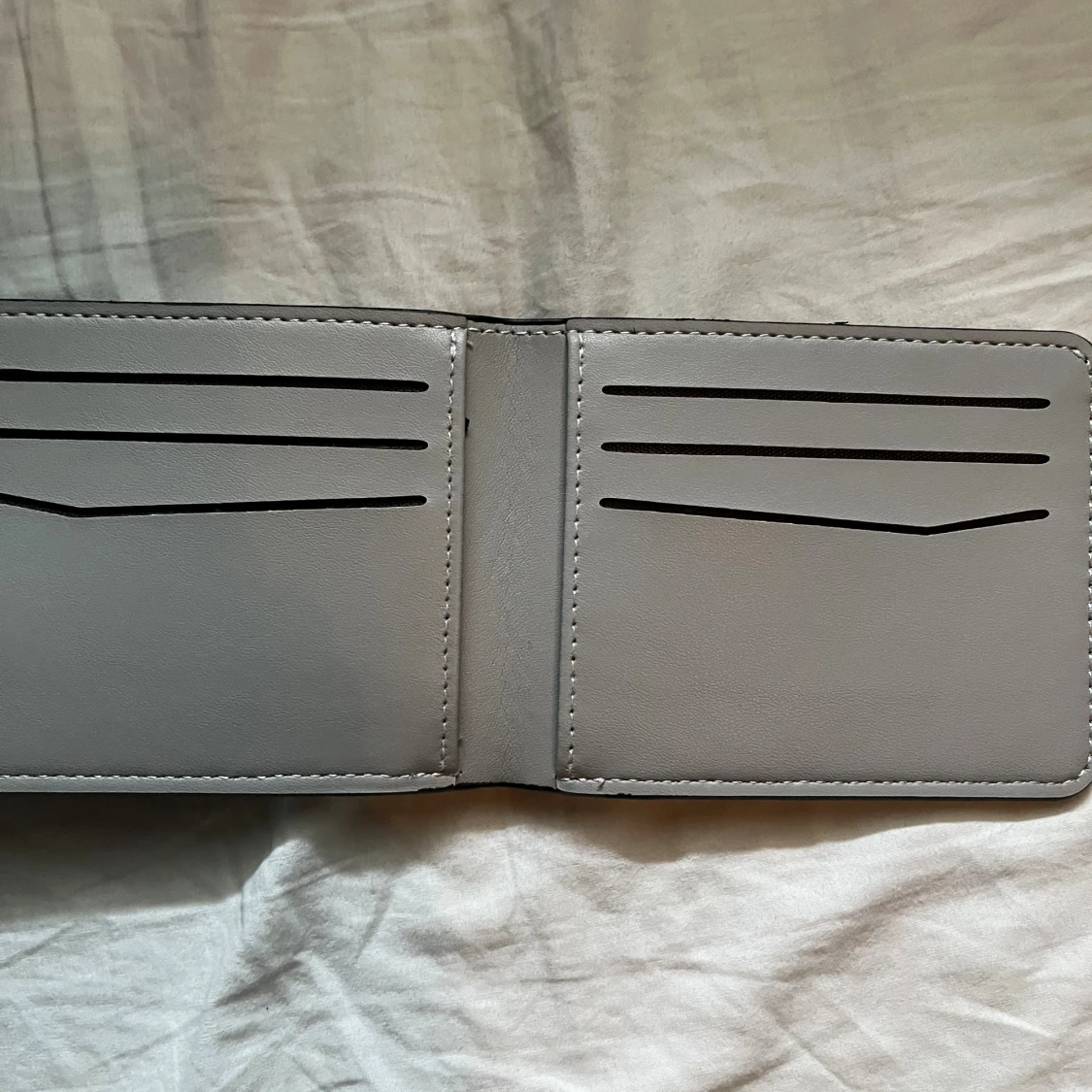 Grå plånbok från dibaoleiou i skinn - 2