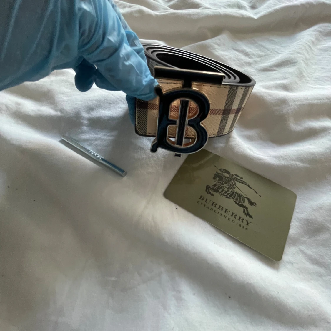 Burberrry bälte  helt ny kort dubbelsidigt 