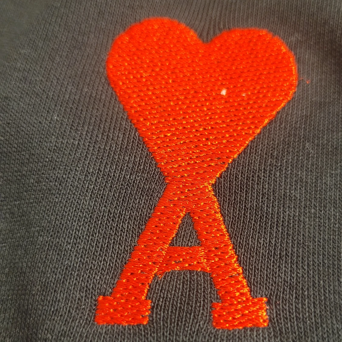 Svart sweatshirt från AMI Paris - 2