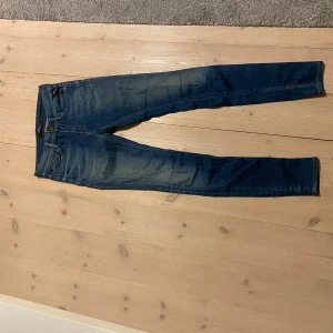 Replay jeans  - Säljer nu dessa riktigt snygga Replay jeansen! De har en riktigt snygg fade och är i bra skick. Bara att skriva vid frågor!  