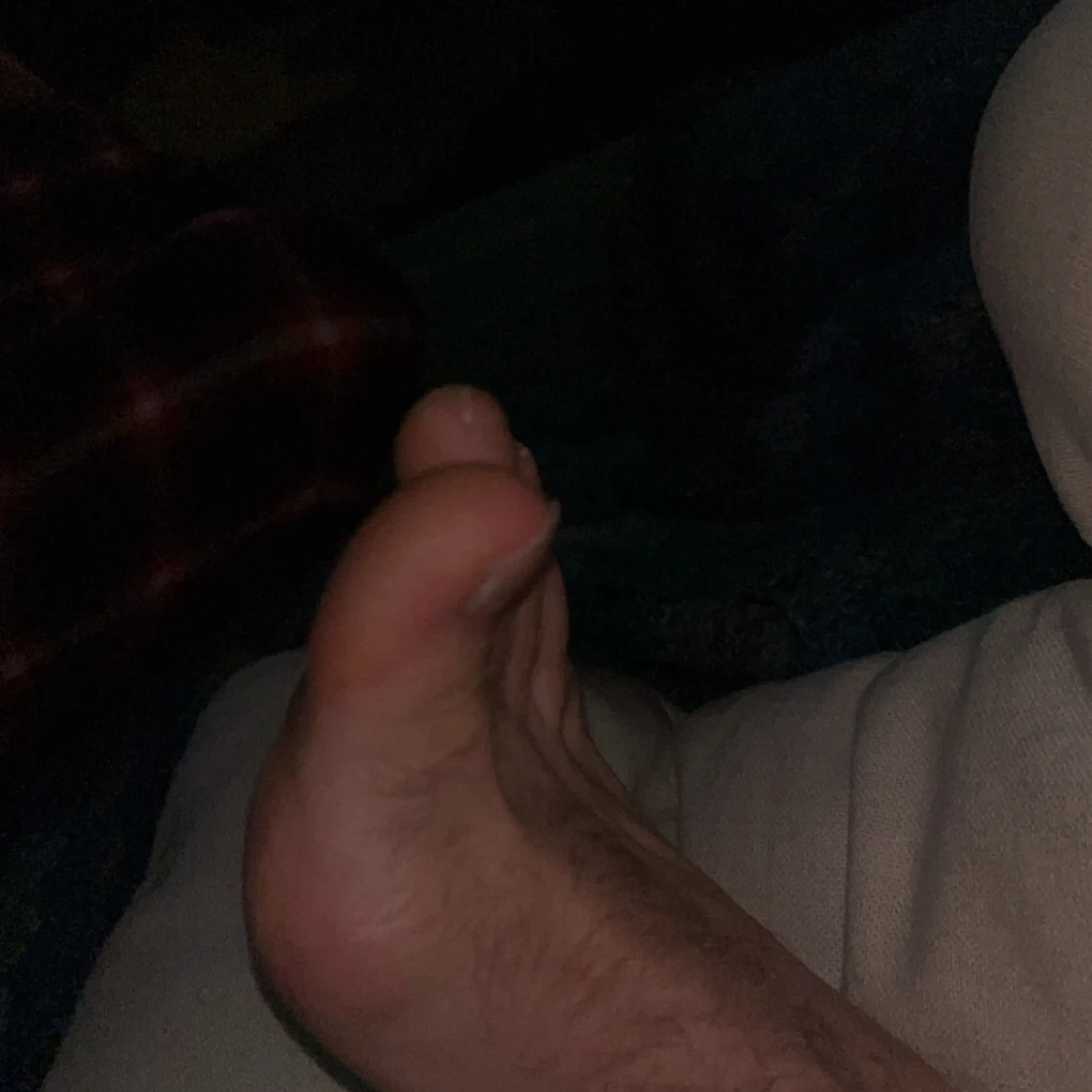 Stickade mörkgröna strumpor med hålmönster - 4