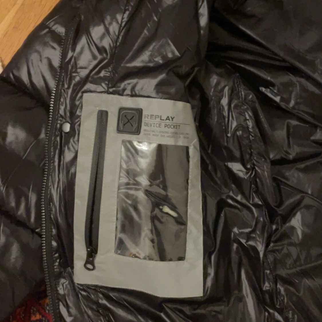 Svart pufferjacka från Replay - 1