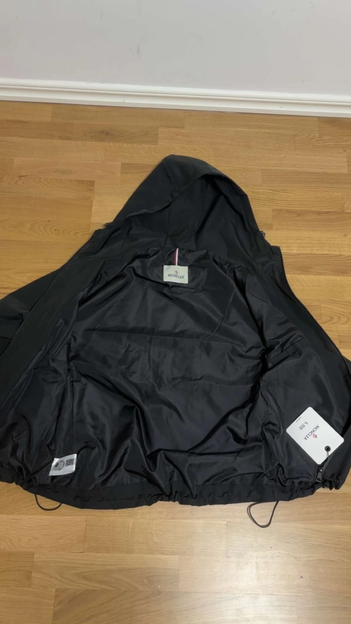 Svart vindjacka från Moncler - 3