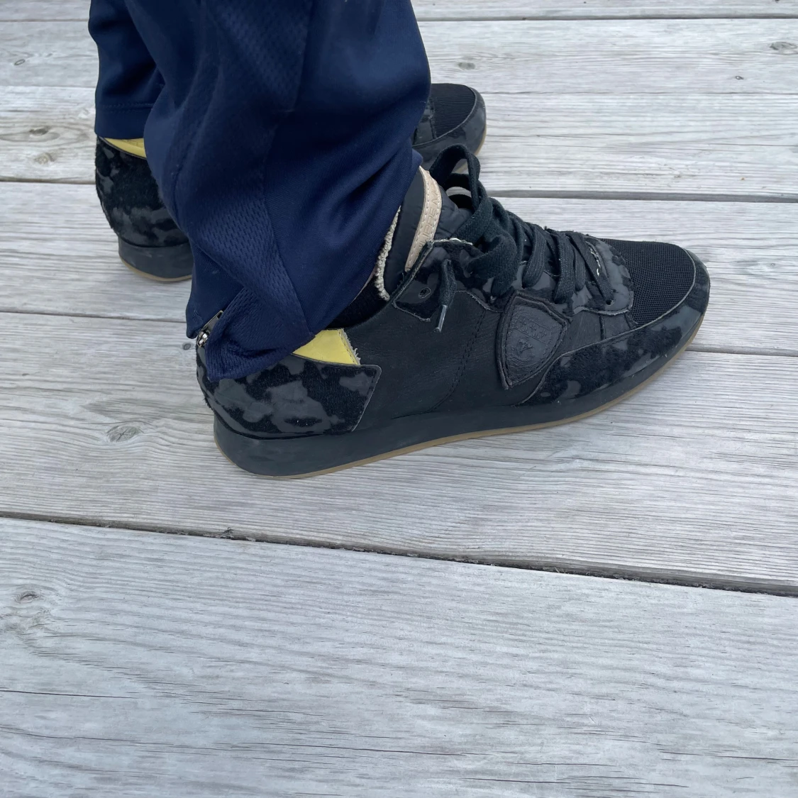 Svarta sneakers från Philippe Model