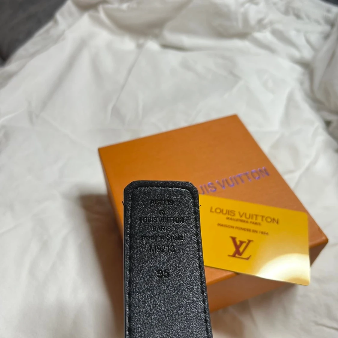 Iv svart rutigt bälte - 1