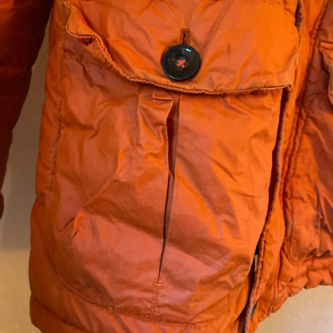 Orange pufferjacka med huva från Boomerang - 3