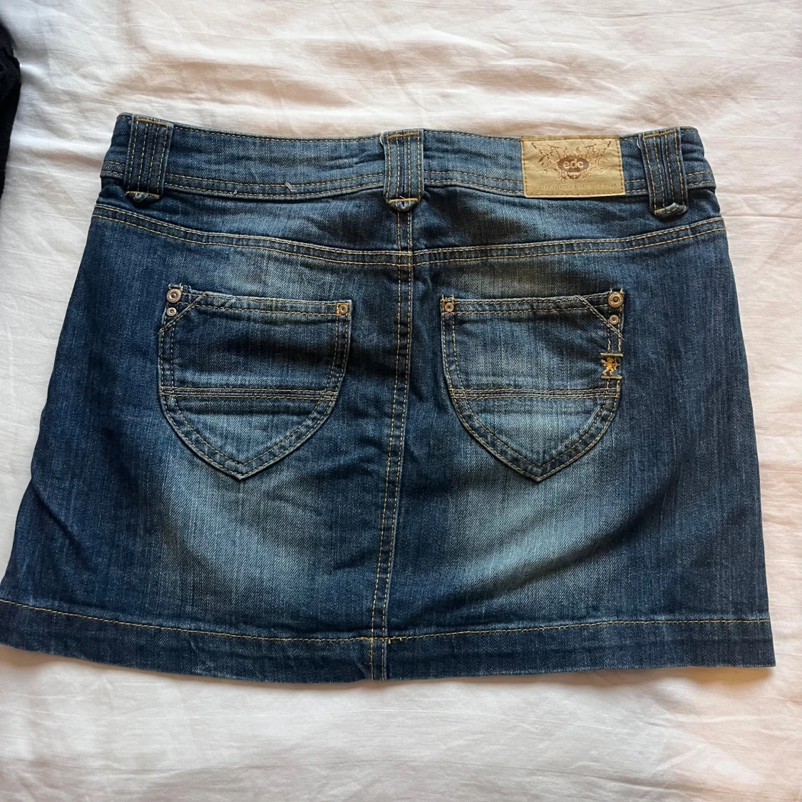 Lågmidjad jeanskjol - 1