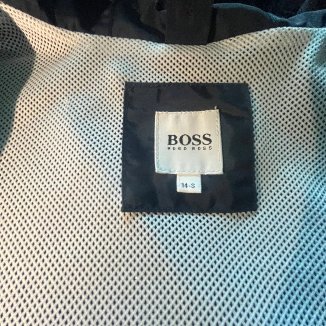 Svart vindjacka från Hugo Boss - 2