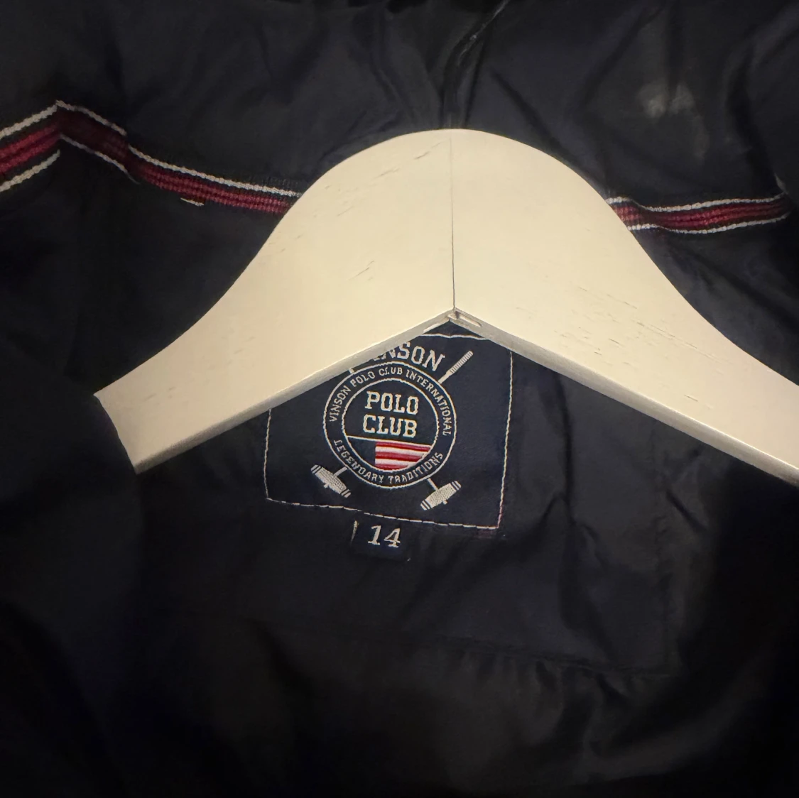 Mörkblå pufferjacka från Vinson Polo Club - 1