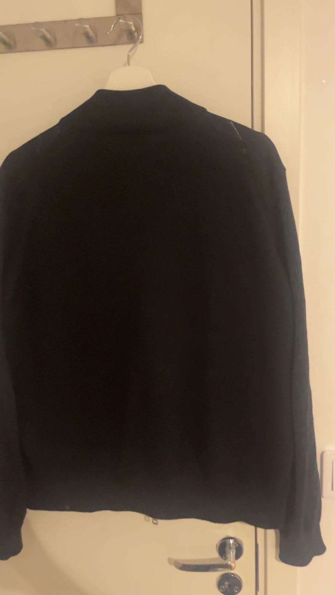 Svart Moncler pufferjacka med stickade ärmar - 2