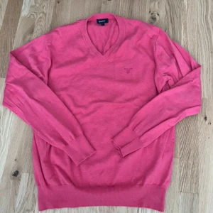 Gant V Sweater  - Sälja använd V sweater från Gant 