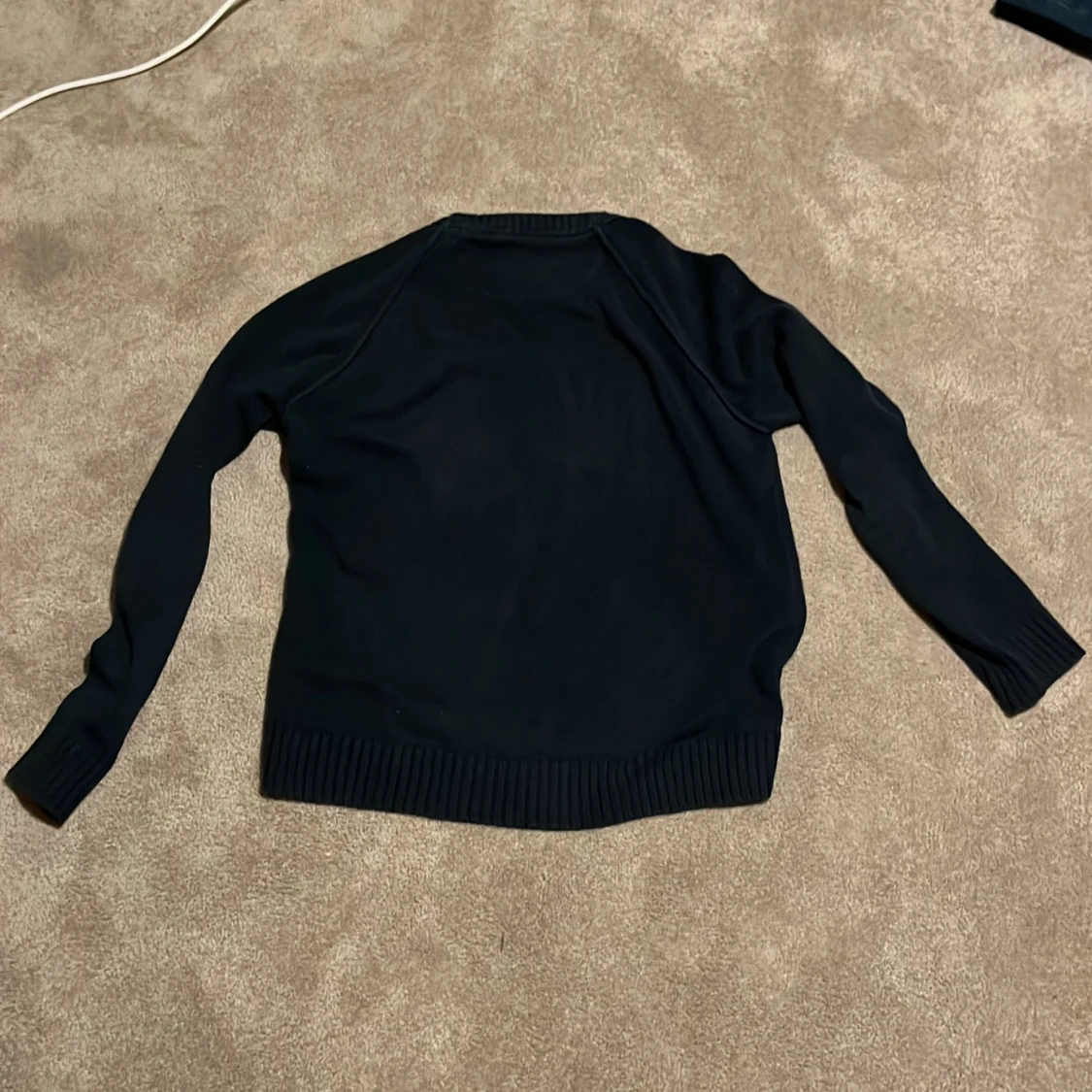 Mörkblå stickad tröja Morris - 1