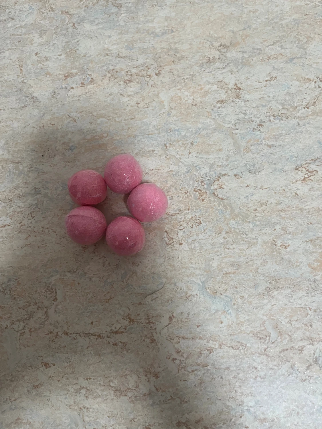 Rosa mini-bath bombs - 1