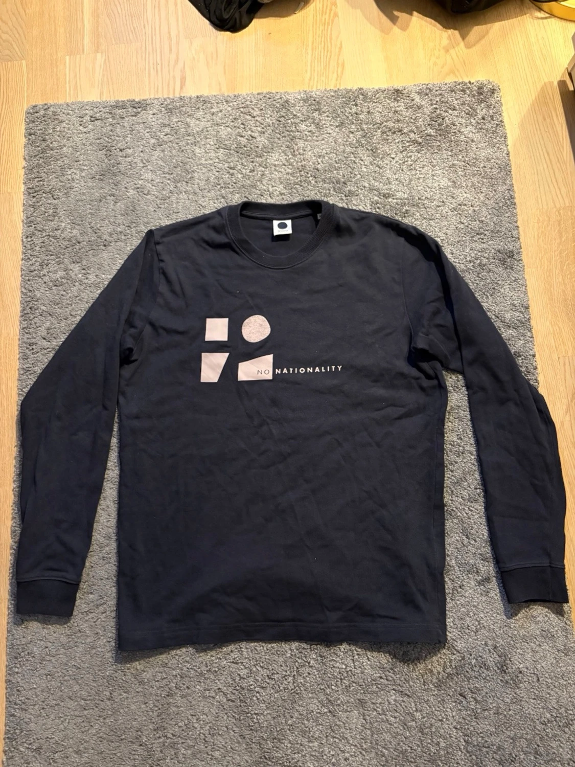 Marinblå långärmad tröja NN07