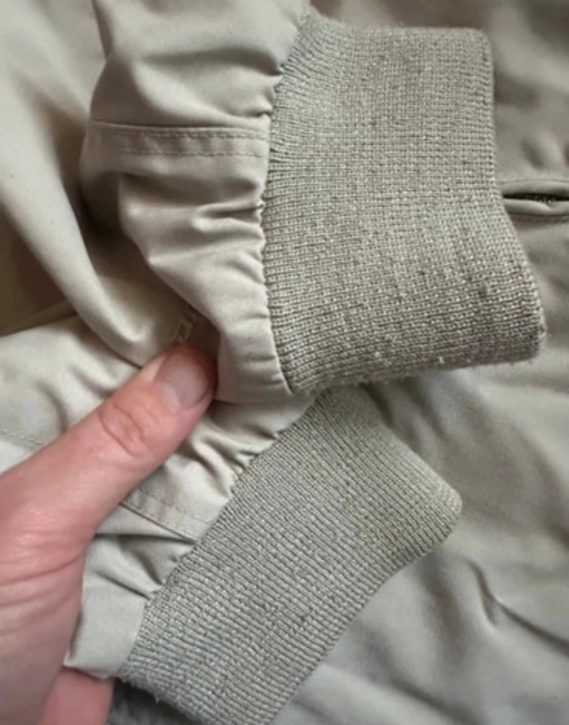 Beige vindjacka Peak Performance L - 3