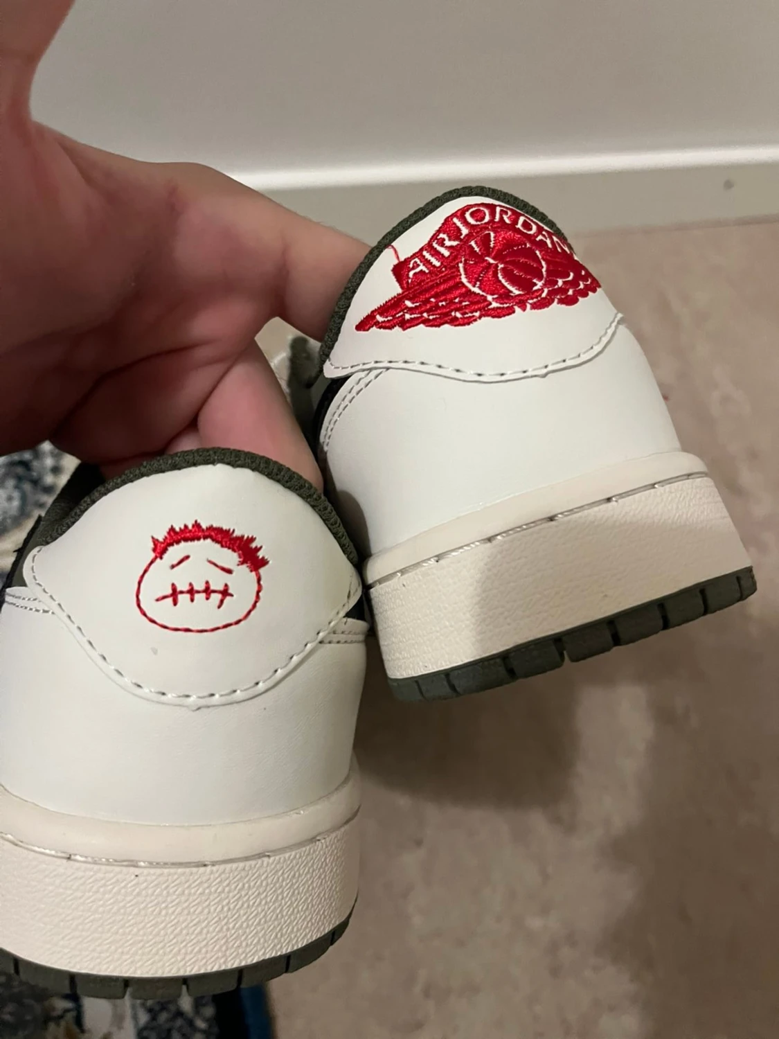 Nike Air Jordan 1 Low Travis Scott Olive - 2