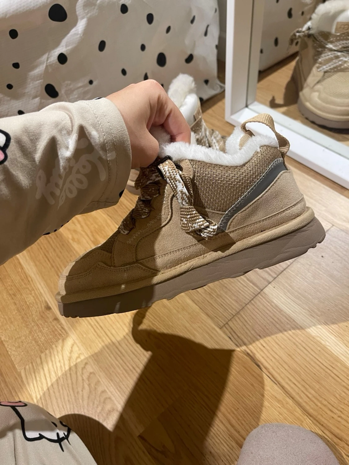 Ugg Lowmel Sand 38. - 4