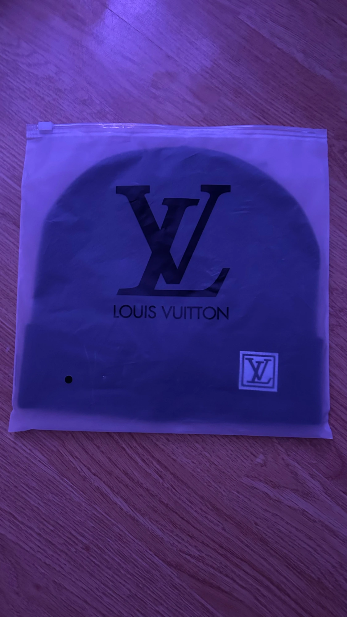 Snygg svart rutig mössa - 1