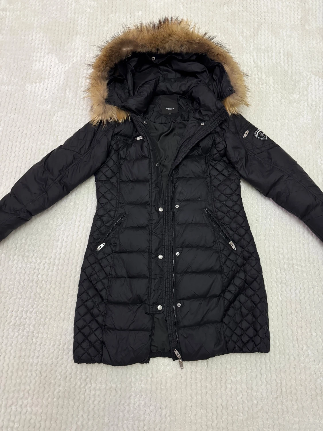 Svart lång dunjacka Rockandblue