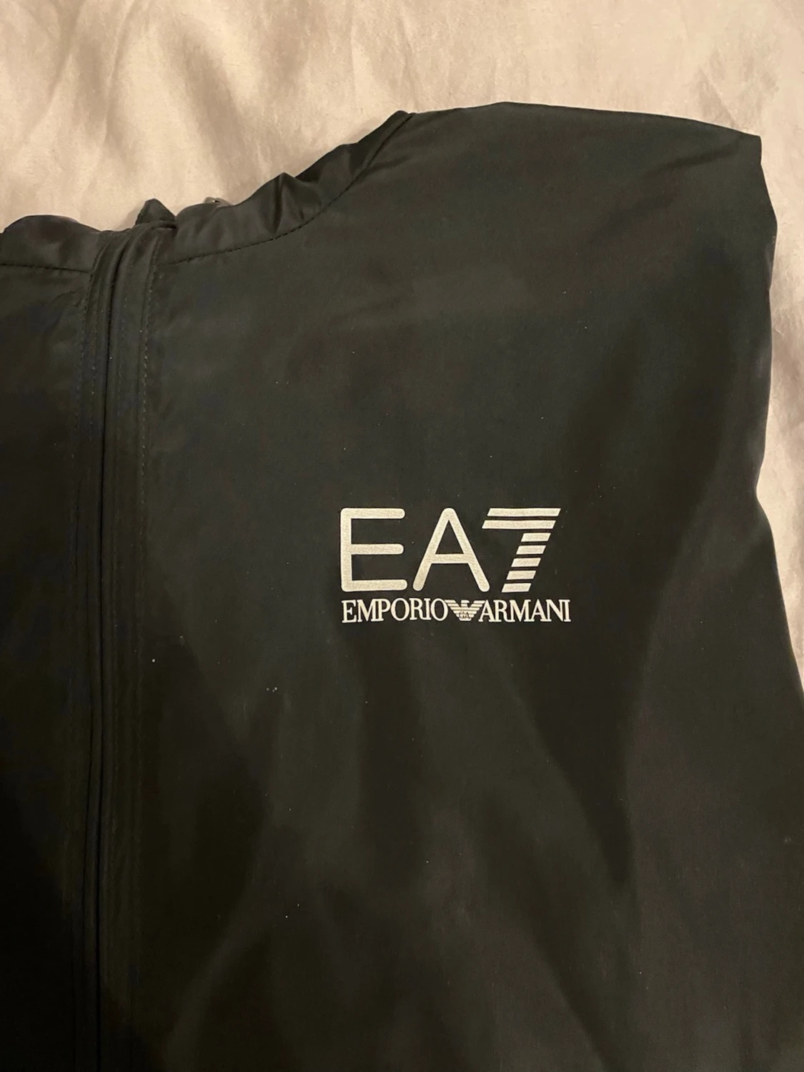 Svart EA7 vindjacka med huva - 3