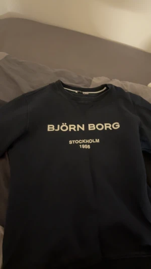 Björn Borg Sweatshirt - Björnborg Stockholm 1956, Sweatshirt Herr Storlek S, Kvitto finns. Mörkblå