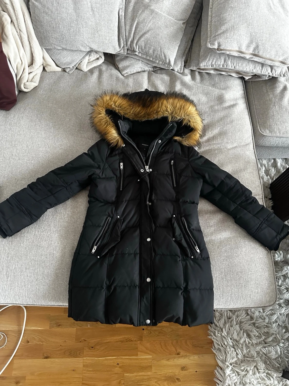 Svart Rockandblue dunjacka med päls