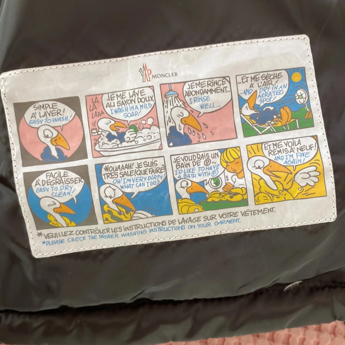 Svart Moncler pufferjacka med huva - 3