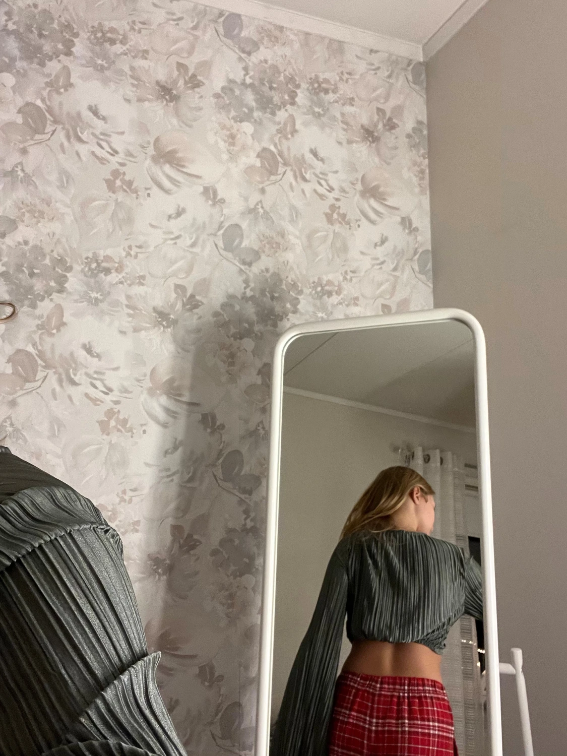 Grå plisserad croppad topp Shein - 1