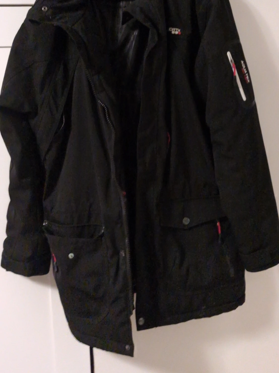 Svart parkajacka från Oden