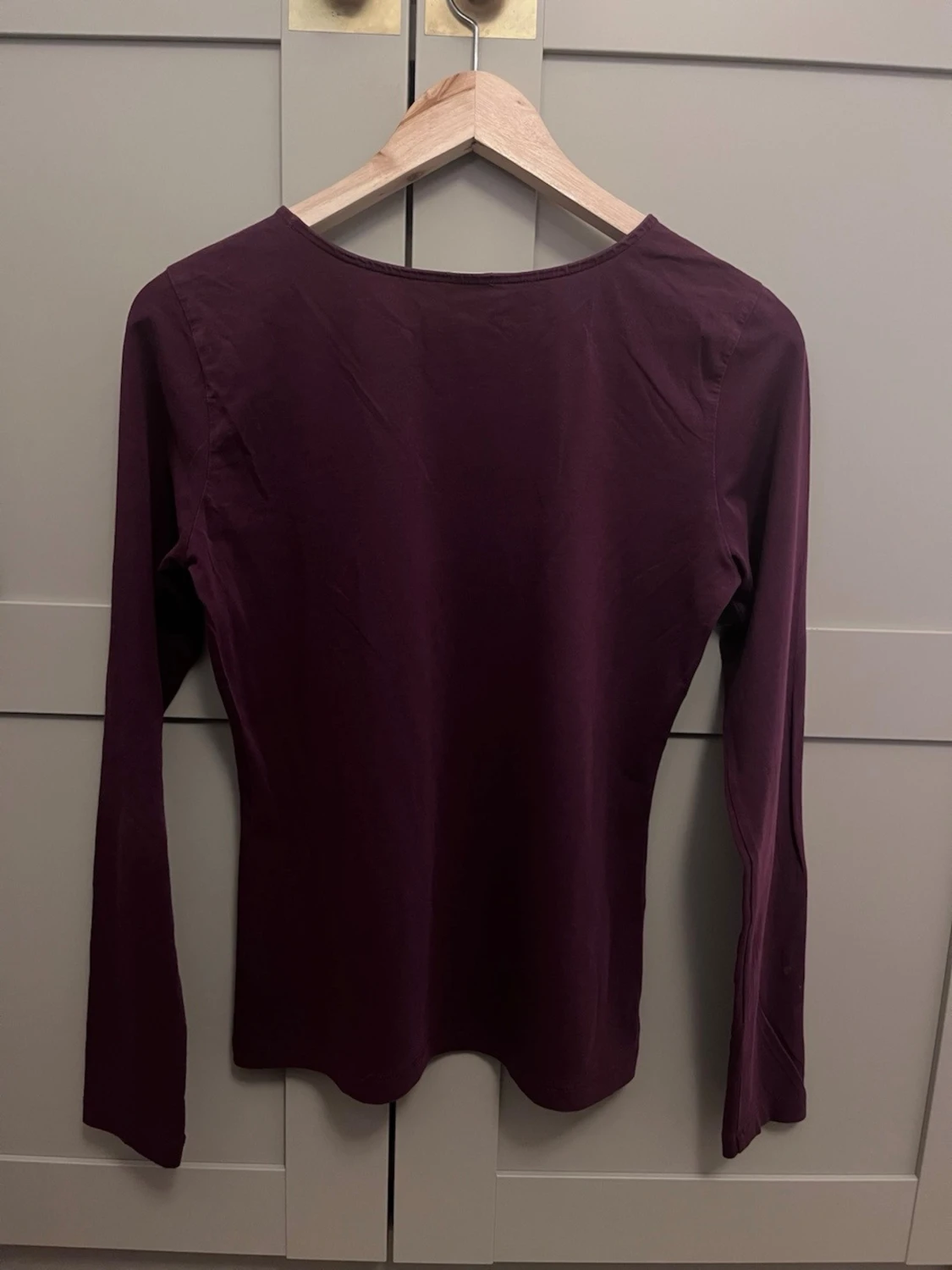 Filippa K vinröd tröja - 1