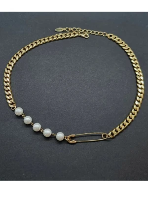 Halsband inspirerat av Maria Nilsdotter  - Guldpläterat halsband.  Längd-40cm-45cm.Liknande Maria Nilsdotters smycke