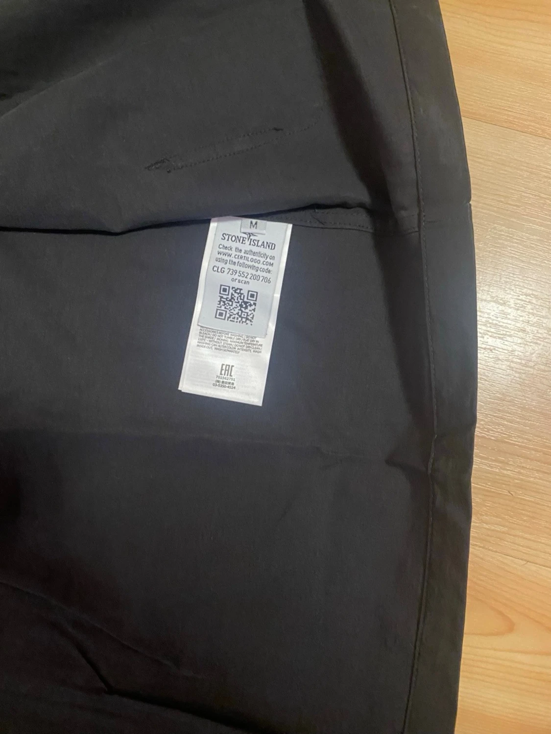 Svart vindjacka från Stone Island - 2