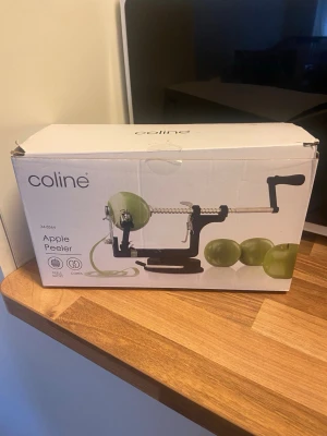 Coline skalare - Äpple skalare från Coline. Haft en likadan innan som funkat perfekt för massa saker än bara äpplen, tex potatis. 