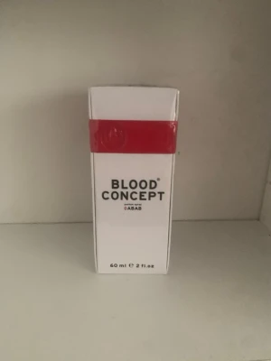 Blood Concept ABAB parfym 60ml - Unik parfym med modern design, perfekt för dig som vill sticka ut. Volym: 60 ml. Passar dig som gillar att testa nya och annorlunda dofter.